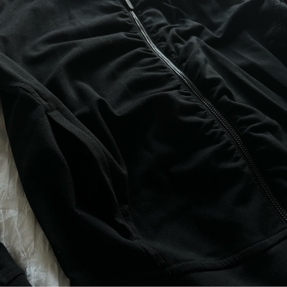 Lululemon Gather Up Jacket - Picture 4 of 8